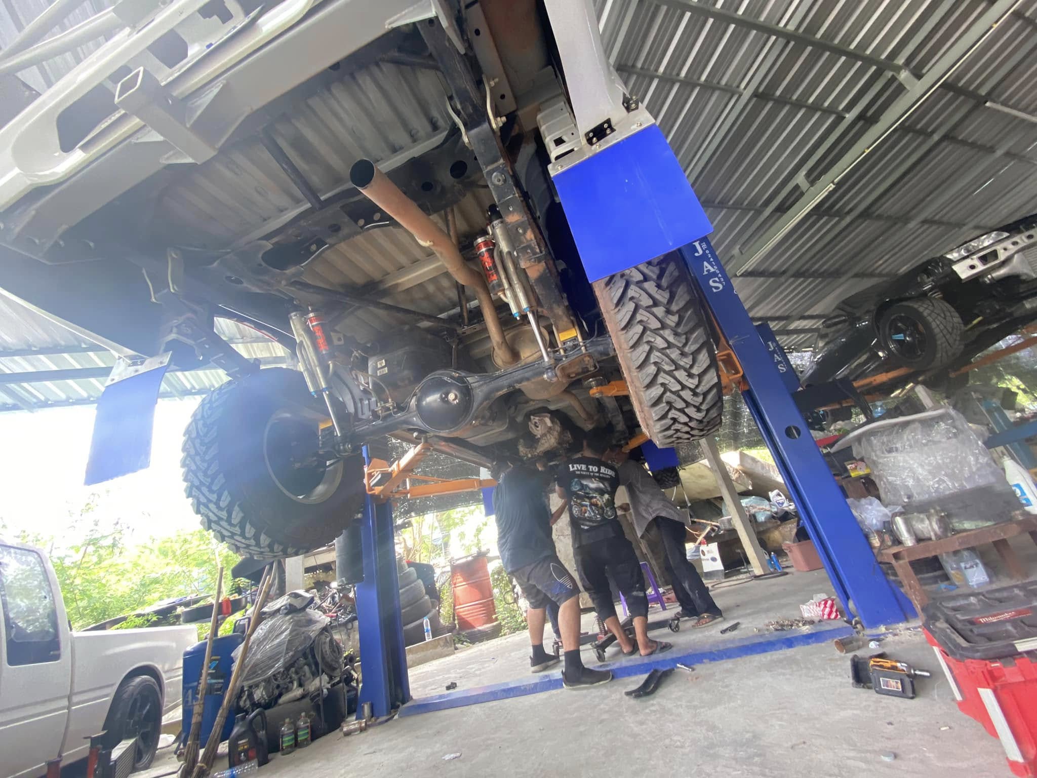 D-Max on the lift for final prep