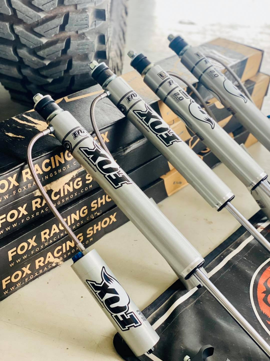 LC105 FOX Suspension