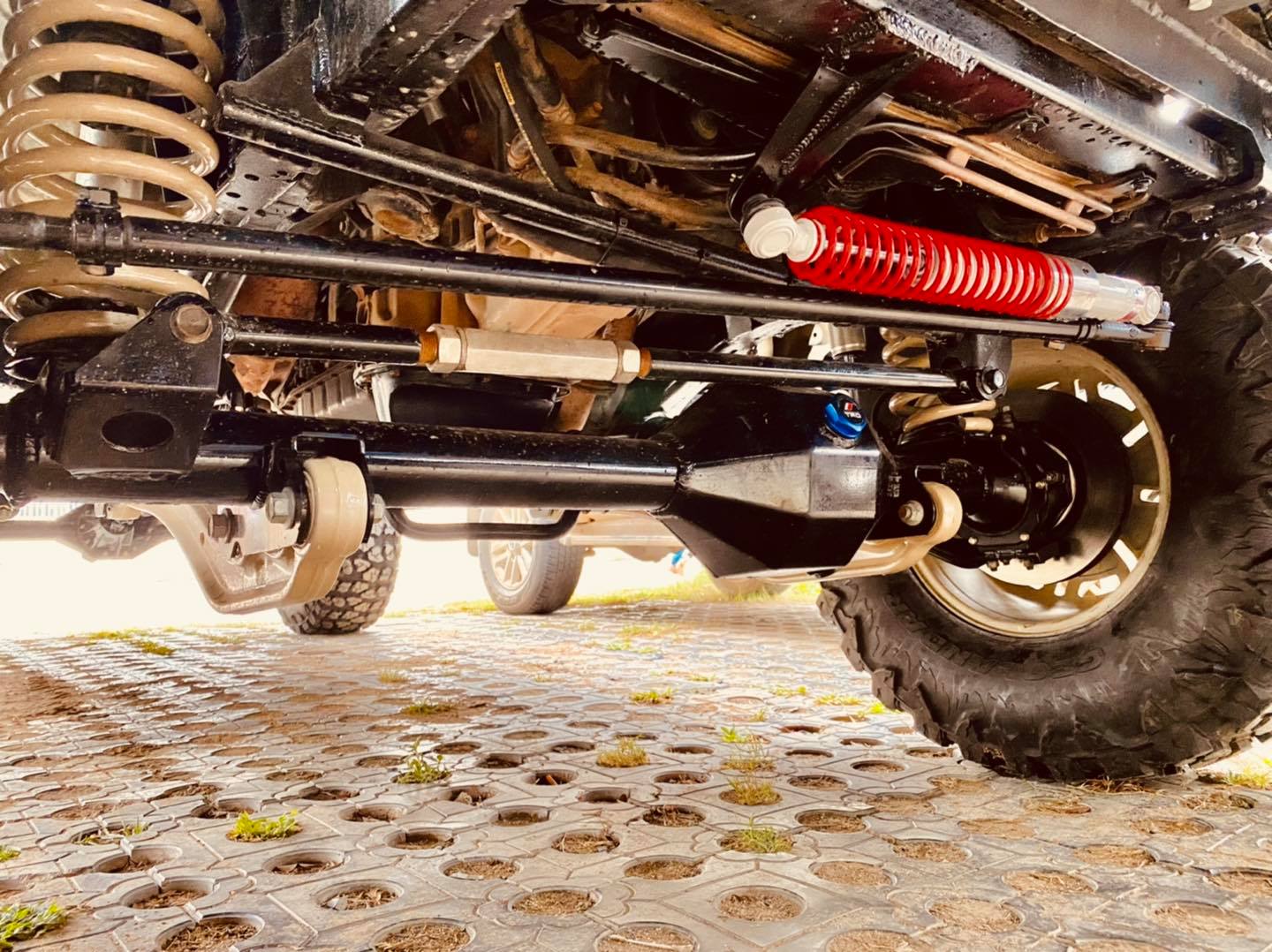 FOX suspension fitted