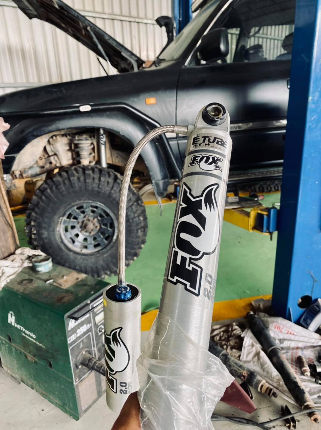 FOX 2.0 shock fitted