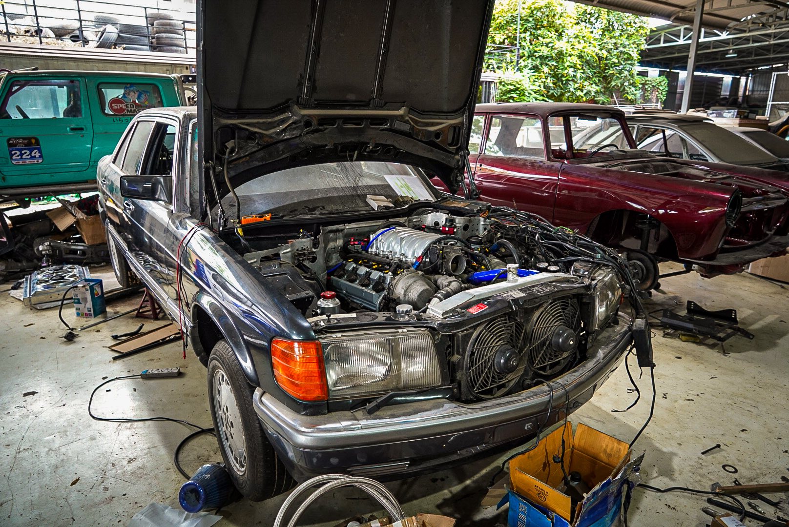Mercedes W126
